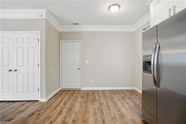 1011 Melton ST, Chesapeake, VA 23324