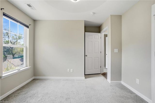 1011 Melton ST, Chesapeake, VA 23324