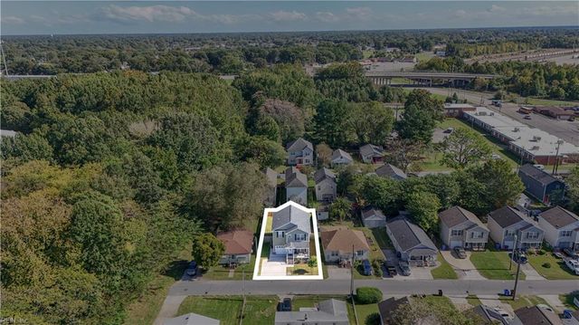 1011 Melton ST, Chesapeake, VA 23324