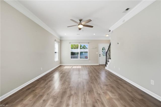 1011 Melton ST, Chesapeake, VA 23324