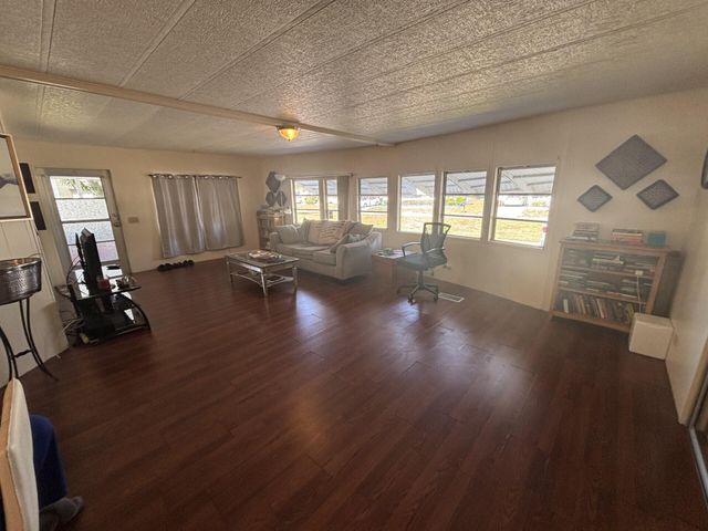 6445 Cypress Lane, Atlantis, FL 33462