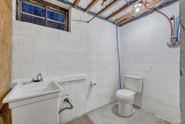 2895 Bonbrook Mill Road, Wirtz, VA 24184