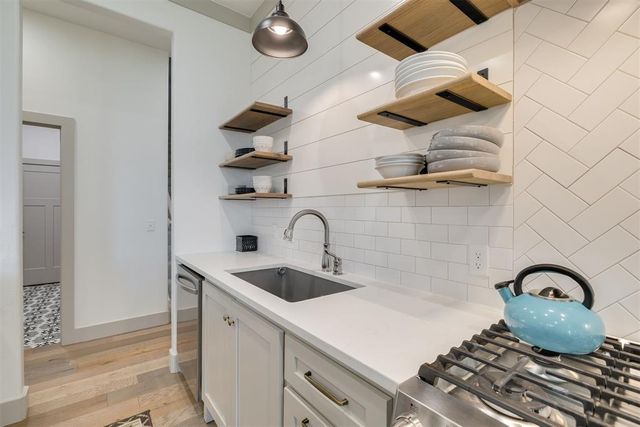 2308 W Mickey Drive, Mustang, OK 73064