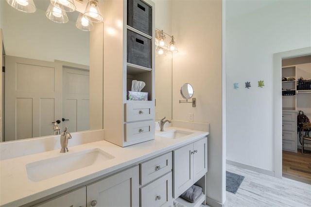 2308 W Mickey Drive, Mustang, OK 73064