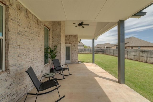 2308 W Mickey Drive, Mustang, OK 73064