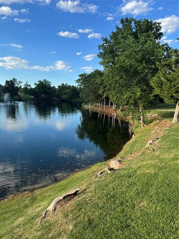 2308 W Mickey Drive, Mustang, OK 73064