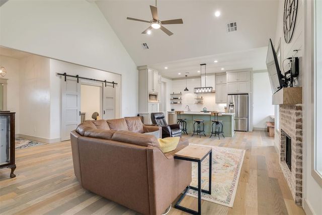 2308 W Mickey Drive, Mustang, OK 73064