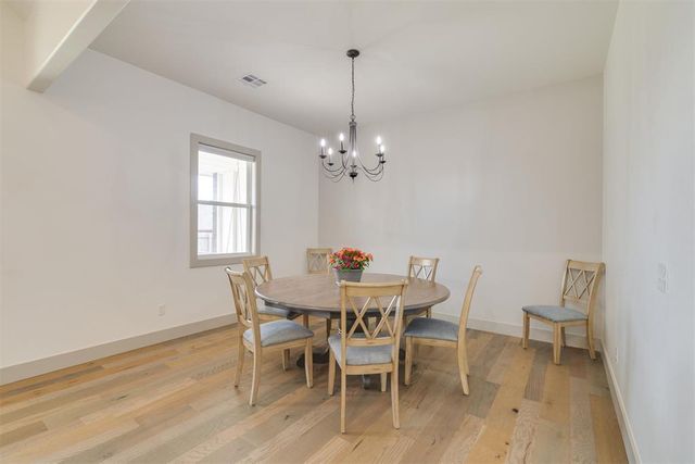 2308 W Mickey Drive, Mustang, OK 73064