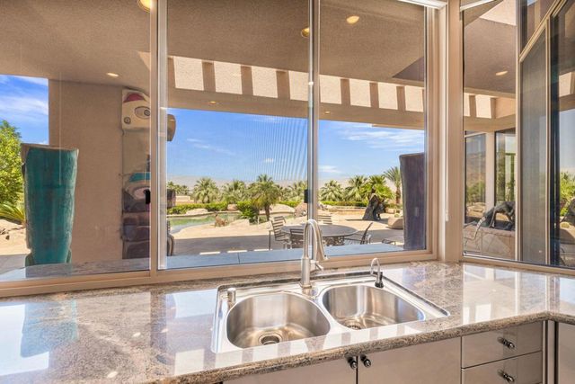 10 Verde Vista Lane, Rancho Mirage, CA 92270