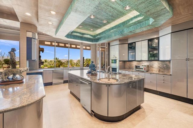 10 Verde Vista Lane, Rancho Mirage, CA 92270