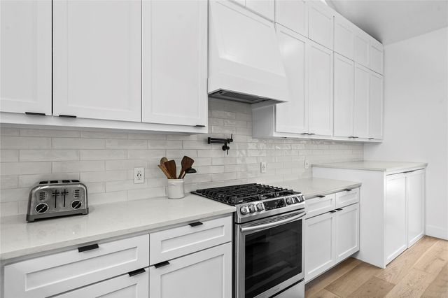 2216 Lindell Ave 2, Austin, TX 78704