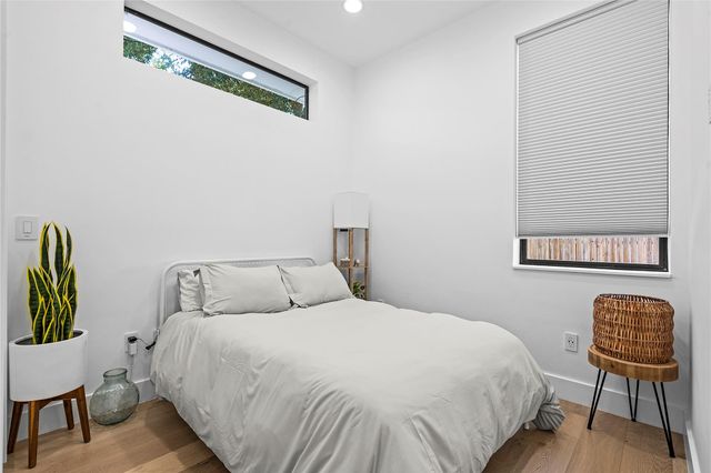 2216 Lindell Ave 2, Austin, TX 78704