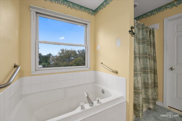 111 Salem Drive, Dekalb, IL 60115