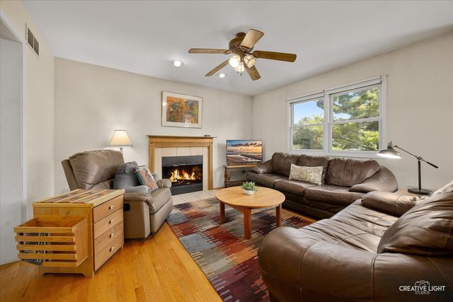 111 Salem Drive, Dekalb, IL 60115