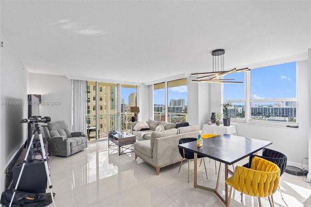 19501 W Country Club Dr 1904, Aventura, FL 33180