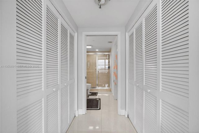 19501 W Country Club Dr 1904, Aventura, FL 33180