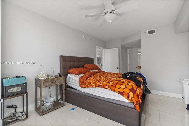 19501 W Country Club Dr 1904, Aventura, FL 33180