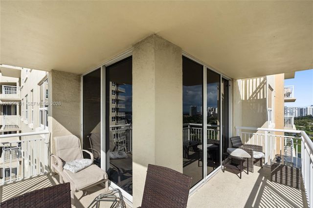 19501 W Country Club Dr 1904, Aventura, FL 33180