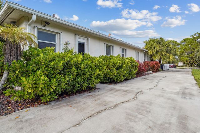 13554 86th Road N, West Palm Beach, FL 33412