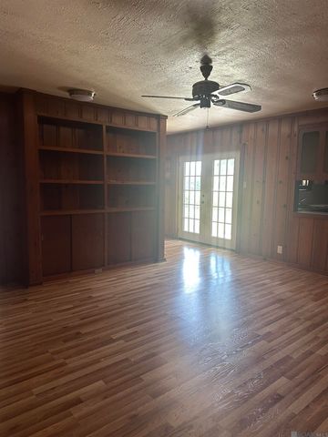 9161 Meadowood St, Baton Rouge, LA 70815