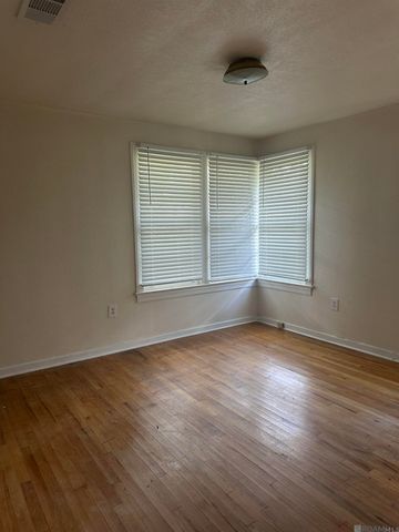 9161 Meadowood St, Baton Rouge, LA 70815