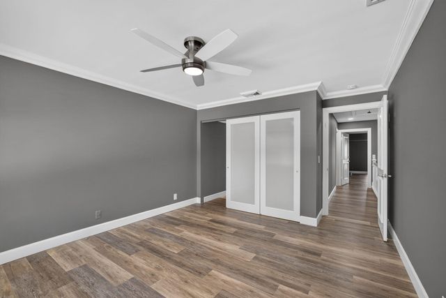 2435 PRESIDENTIAL Way G, West Palm Beach, FL 33401