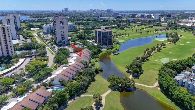 2435 PRESIDENTIAL Way G, West Palm Beach, FL 33401