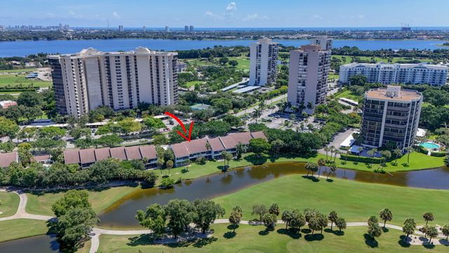 2435 PRESIDENTIAL Way G, West Palm Beach, FL 33401