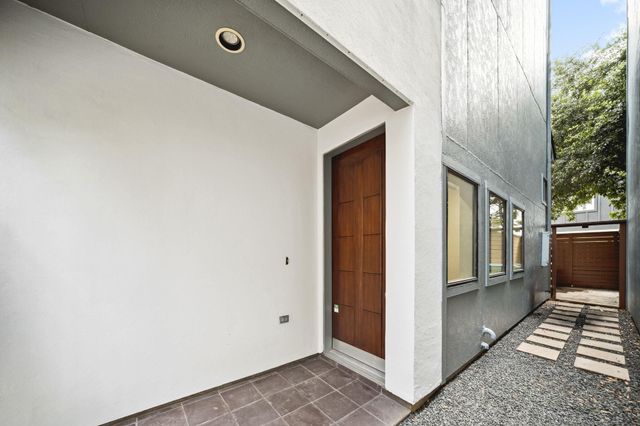 2010 Blodgett Street G, Houston, TX 77004