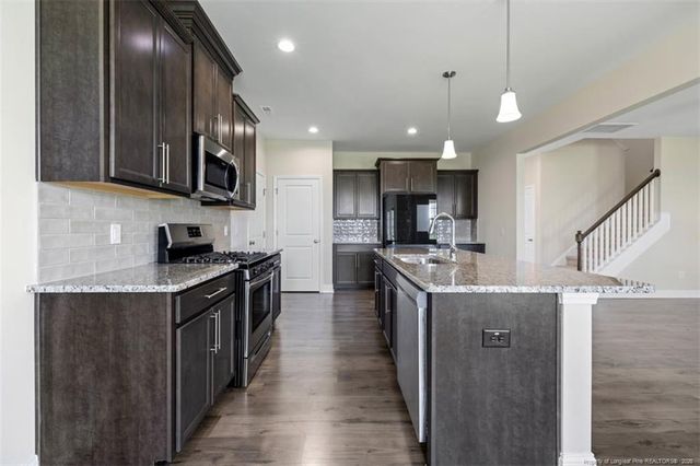 5427 Debut Avenue, Hope Mills, NC 28347
