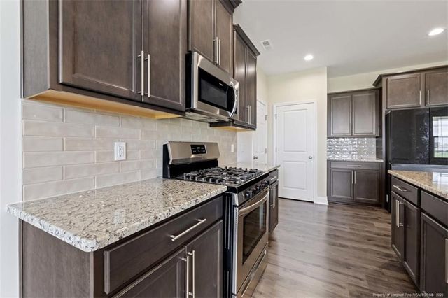 5427 Debut Avenue, Hope Mills, NC 28347
