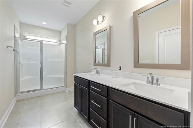 5427 Debut Avenue, Hope Mills, NC 28347