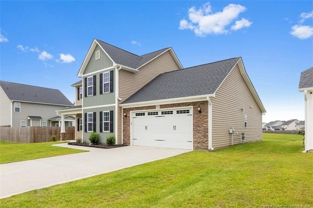 5427 Debut Avenue, Hope Mills, NC 28347