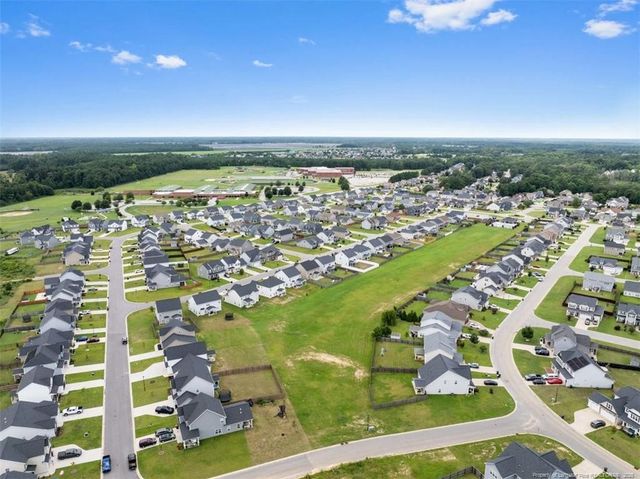5427 Debut Avenue, Hope Mills, NC 28347