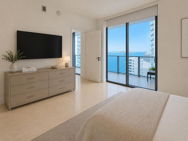 1300 Brickell Bay Drive 1904, Miami, FL 33131