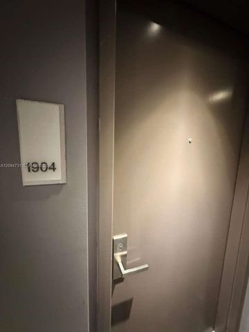 1300 Brickell Bay Drive 1904, Miami, FL 33131