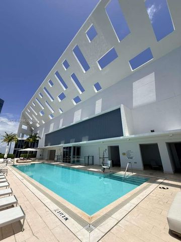 1300 Brickell Bay Drive 1904, Miami, FL 33131
