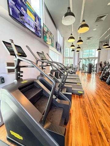 1300 Brickell Bay Drive 1904, Miami, FL 33131