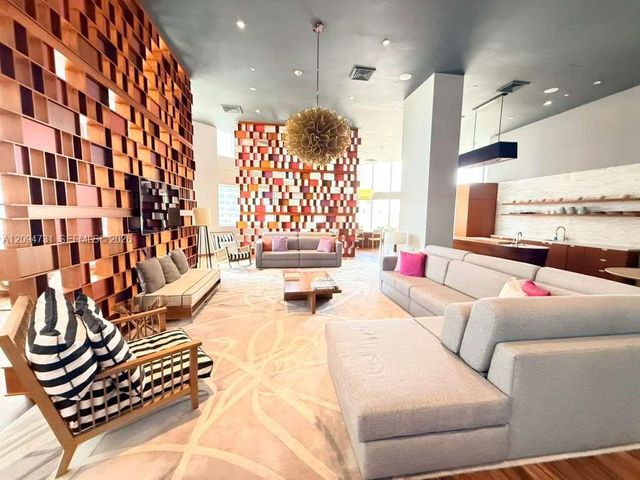 1300 Brickell Bay Drive 1904, Miami, FL 33131