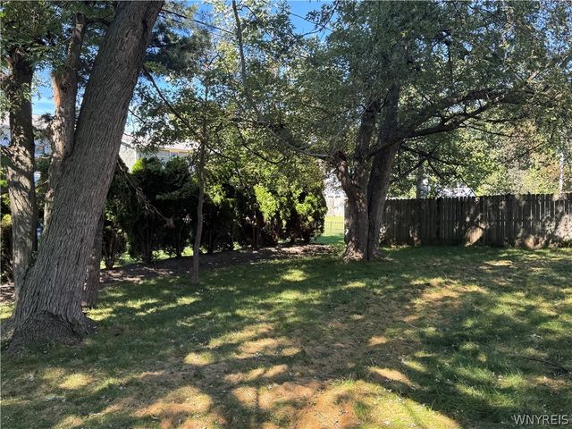 188 Palmdale Drive, Amherst, NY 14221