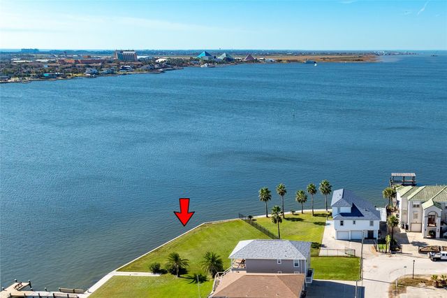 6319 Avenue L, Galveston, TX 77551