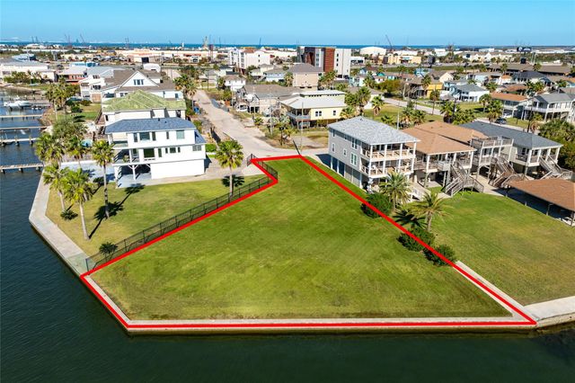 6319 Avenue L, Galveston, TX 77551