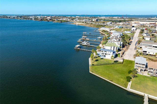 6319 Avenue L, Galveston, TX 77551