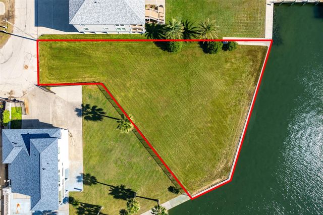 6319 Avenue L, Galveston, TX 77551