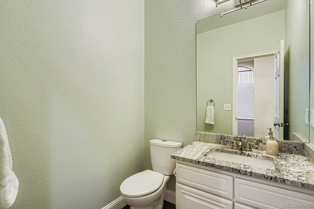 7832 W Oxford Circle, Lakewood, CO 80235