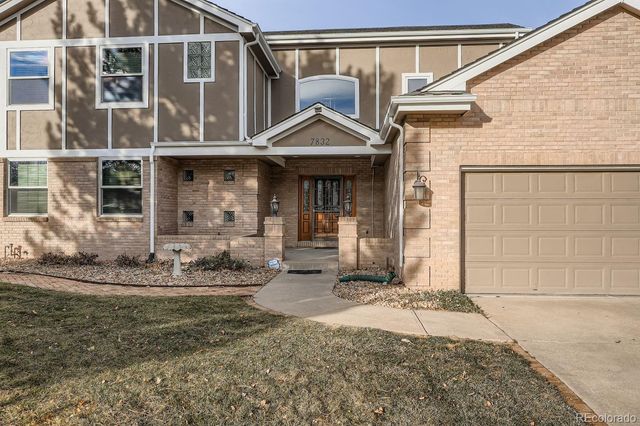 7832 W Oxford Circle, Lakewood, CO 80235