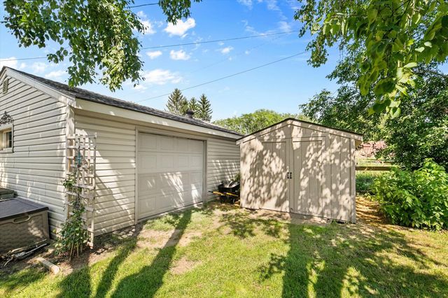 736 Lasso Lane, Eagan, MN 55123