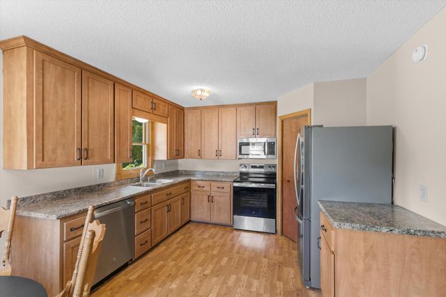 736 Lasso Lane, Eagan, MN 55123