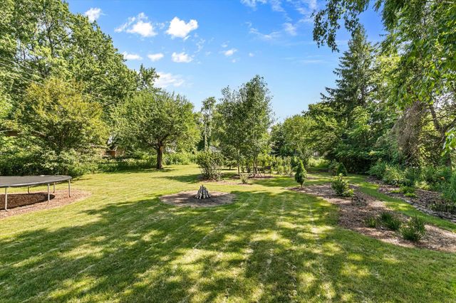 736 Lasso Lane, Eagan, MN 55123