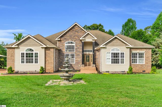 7825 Highway 11, Campobello, SC 29322